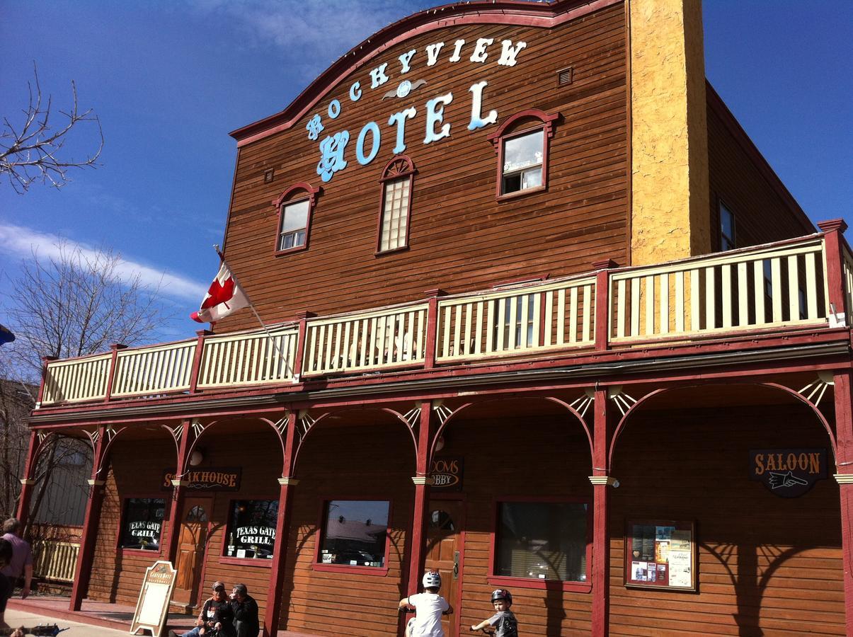 The Cochrane Rockyview Hotel Esterno foto