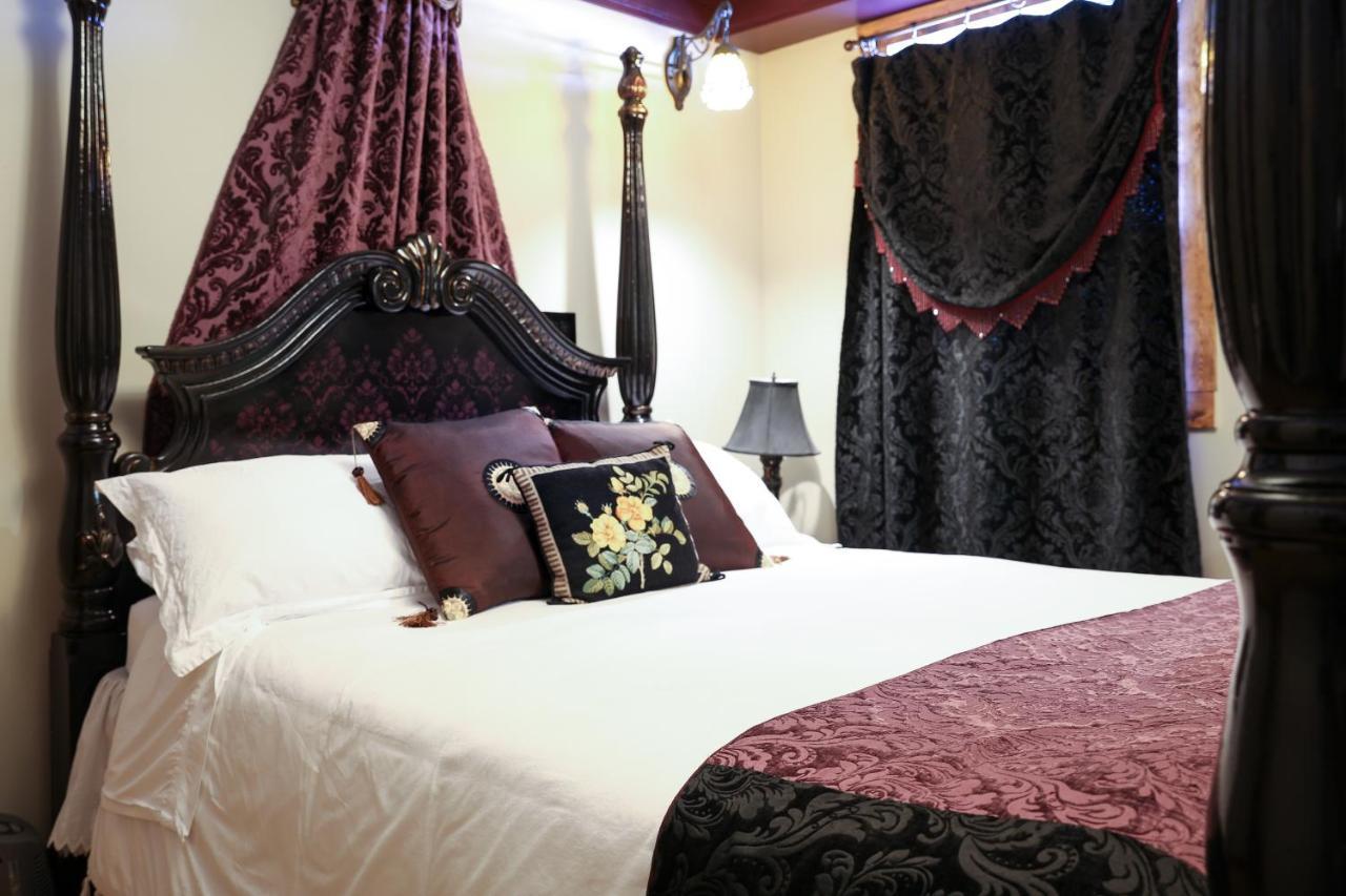 The Cochrane Rockyview Hotel Esterno foto