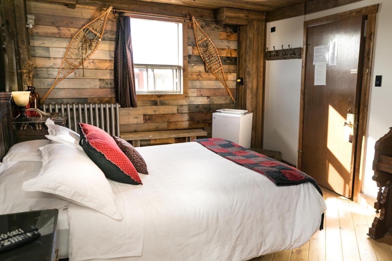 The Cochrane Rockyview Hotel Esterno foto